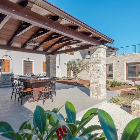 Holiday home 6 Bedroom Gorgeous In *